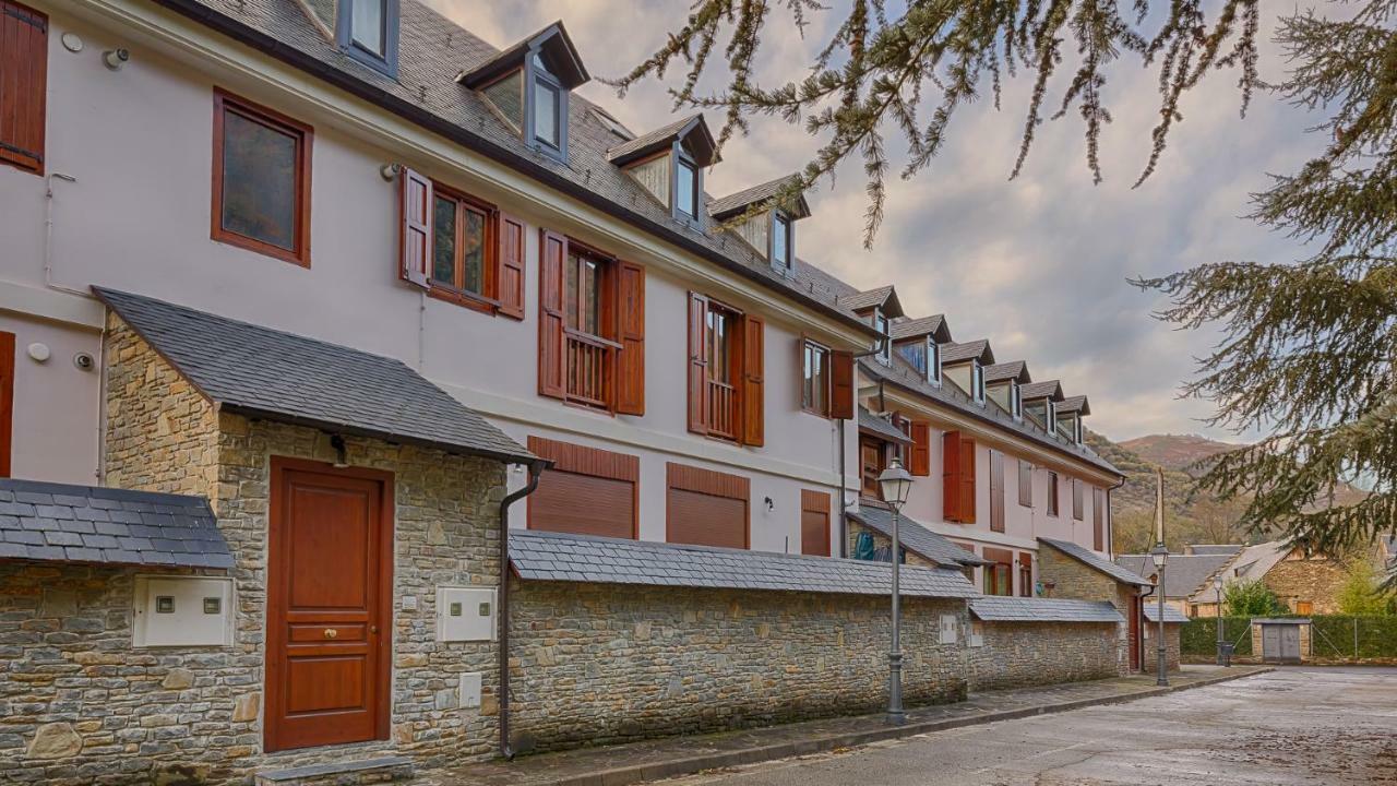 Saplan Real Estate Montlude Apartment Les Luaran gambar